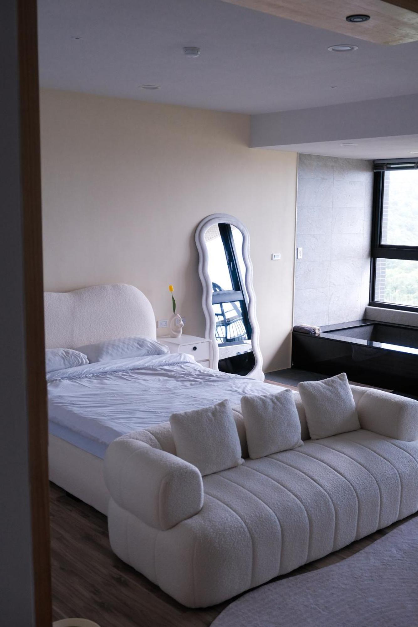 Apartamento Toucheng Happyhouse頭城黑皮家 附早餐 Exterior foto
